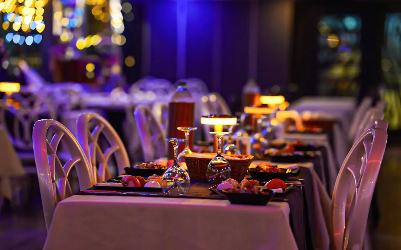 Bosphorus Dinner Cruise Turkish Shows and Private Table - Image 3