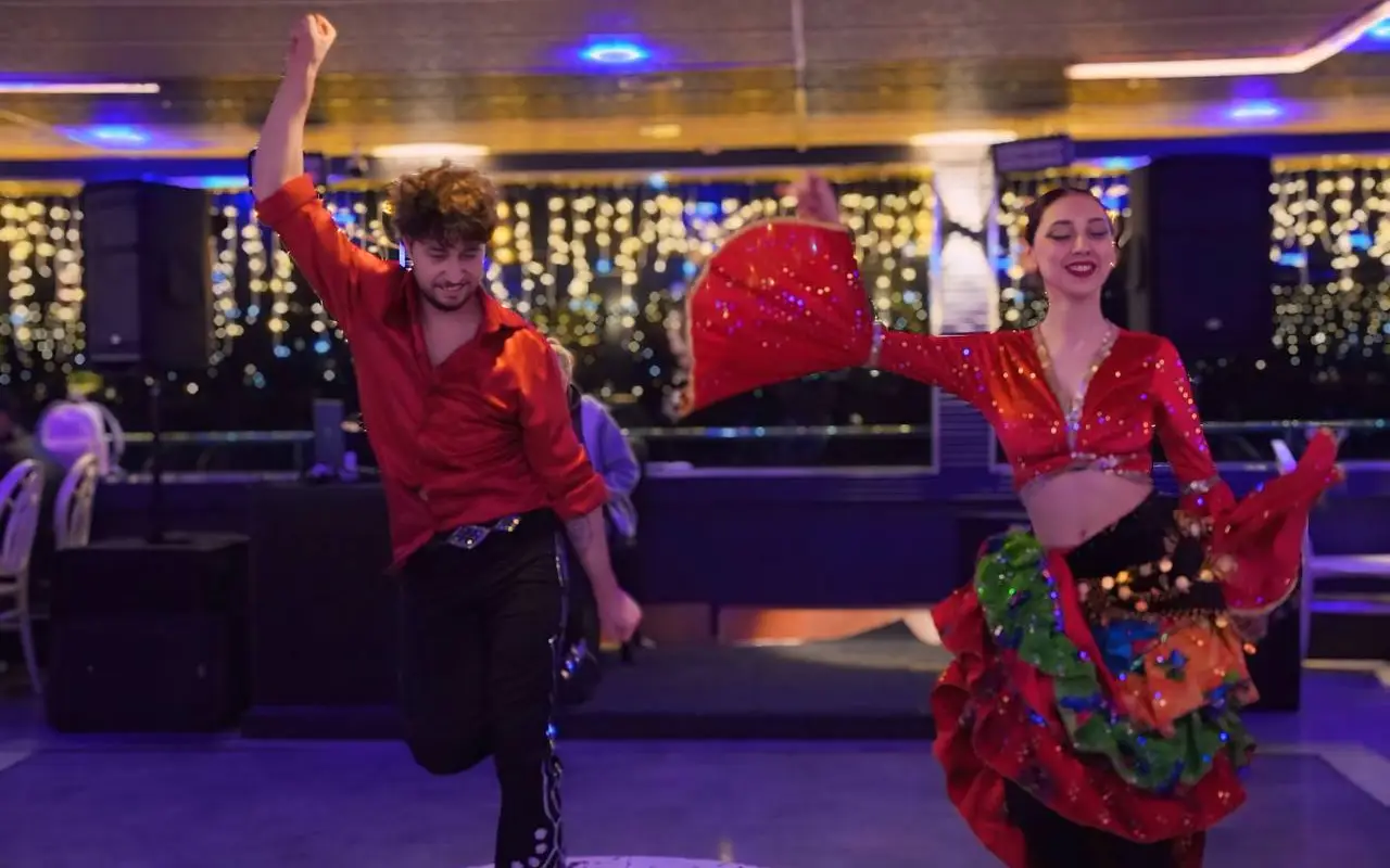 Bosphorus Dinner Cruise Turkish Shows and Private Table - Image 5