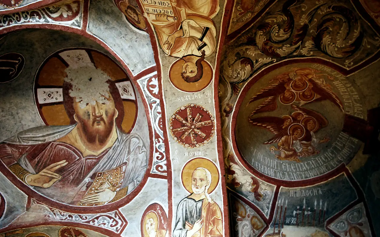 Red Tour with Lunch & Museum Tickets Small Group